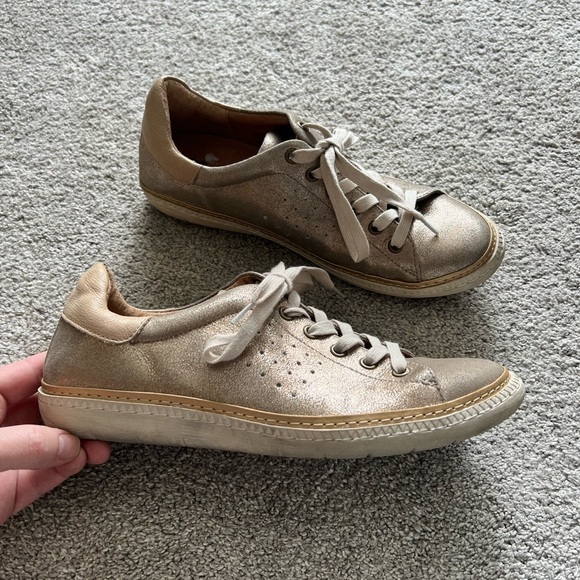 Sofft Arianna Sneakers Shoes Women's Size 10 Metallic Gold Leather Lace Up - Picture 1 of 5